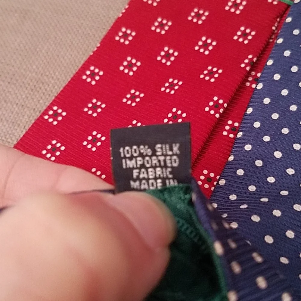 Tommy Hilfiger 100% silk