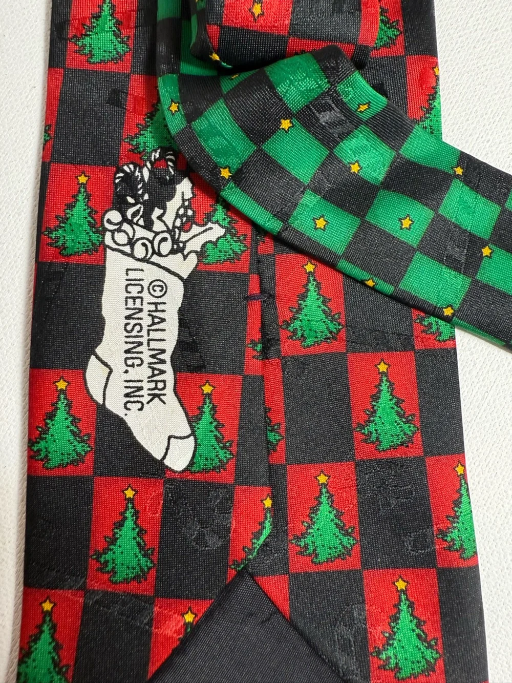 Vintage Hallmark Necktie Christmas Trees Holiday Black Red Green 58