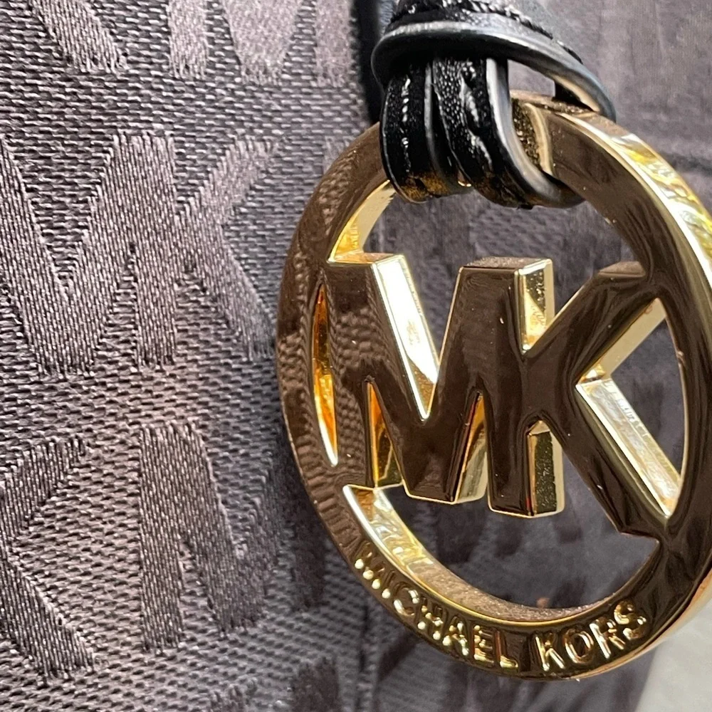 Michael Kors 🍒michael kors