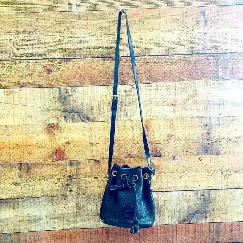 Dooney & Bourke pre loved