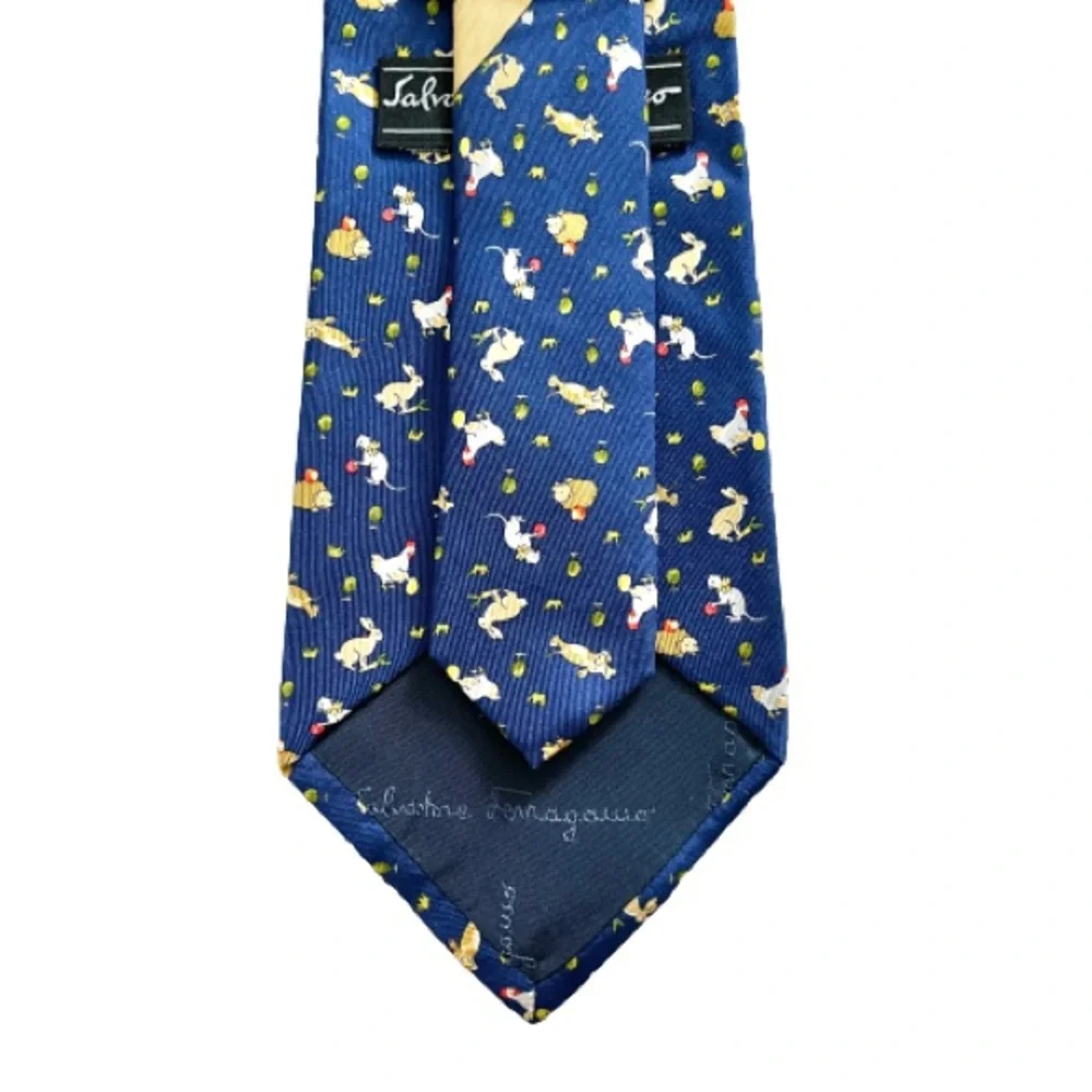 Salvatore Ferragamo 100% silk