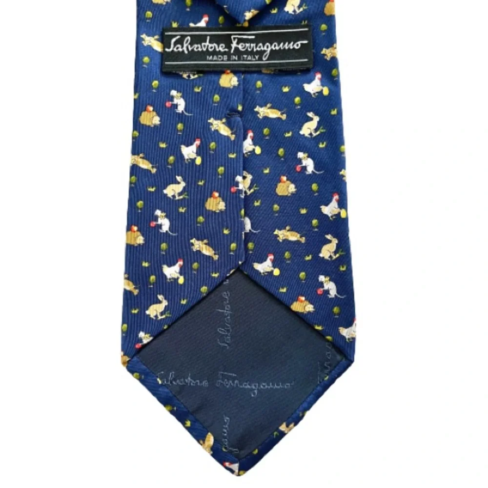 Salvatore Ferragamo 100% silk