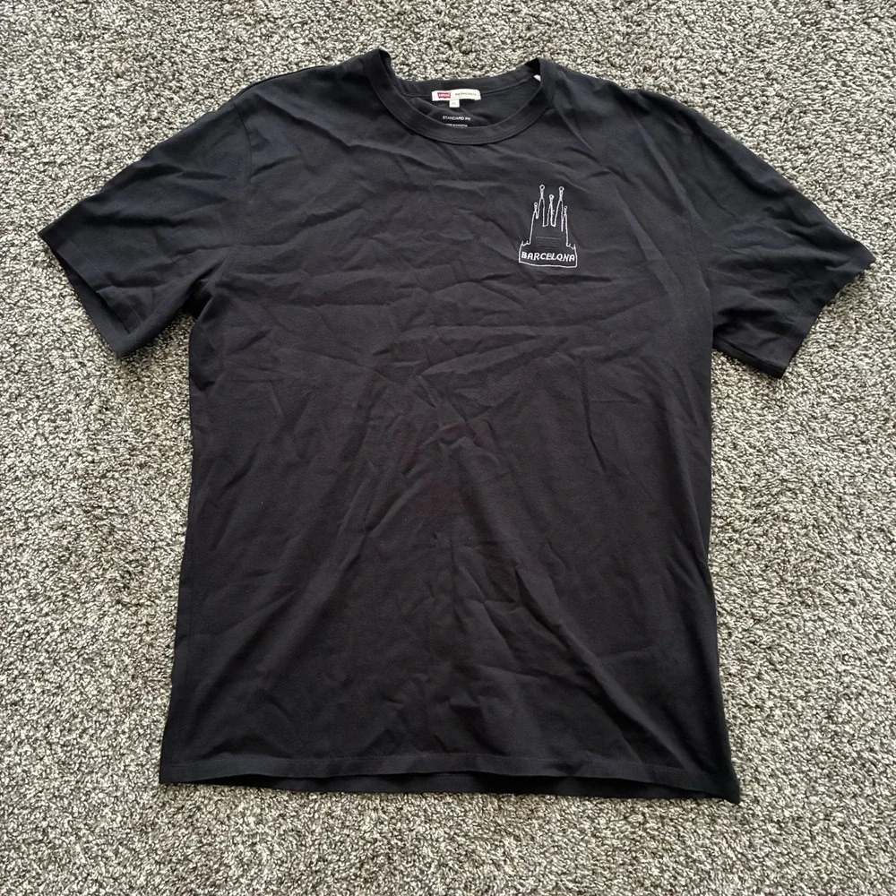 Levi's Men's XL Black Barcelona Graphic Short Sleeve T-Shirt