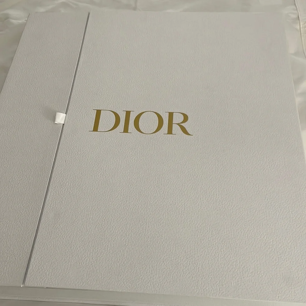 Dior pink toile