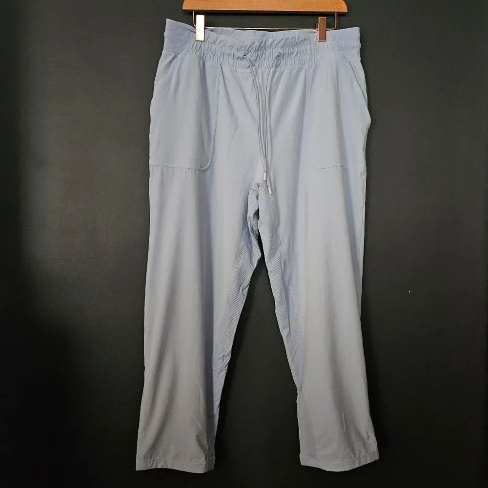lululemon Beyond the Studio Loned Crop Pants