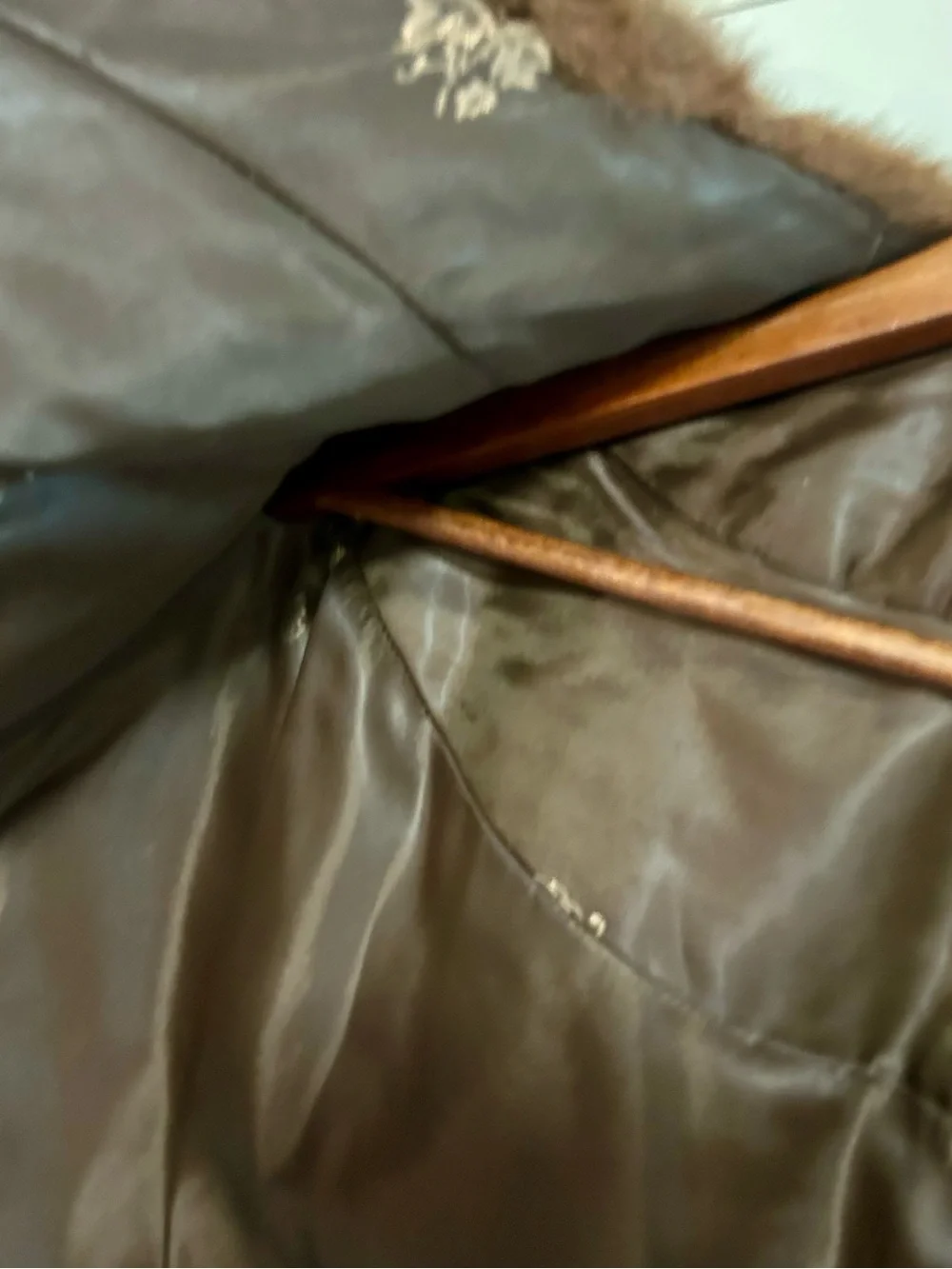 Luxury Mid Century 1950s Brown Mink Fur Shawl Wrap Stole