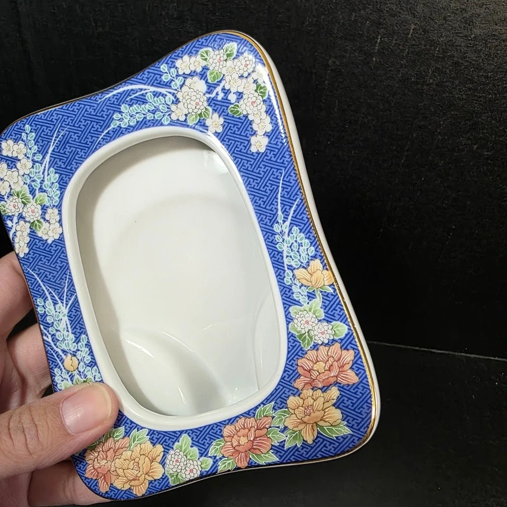 Takahashi San Francisco Picture Frame 1980 Blue Floral Porcelain Gold Trim 5x4‎