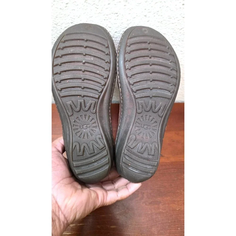UGG lining exterior