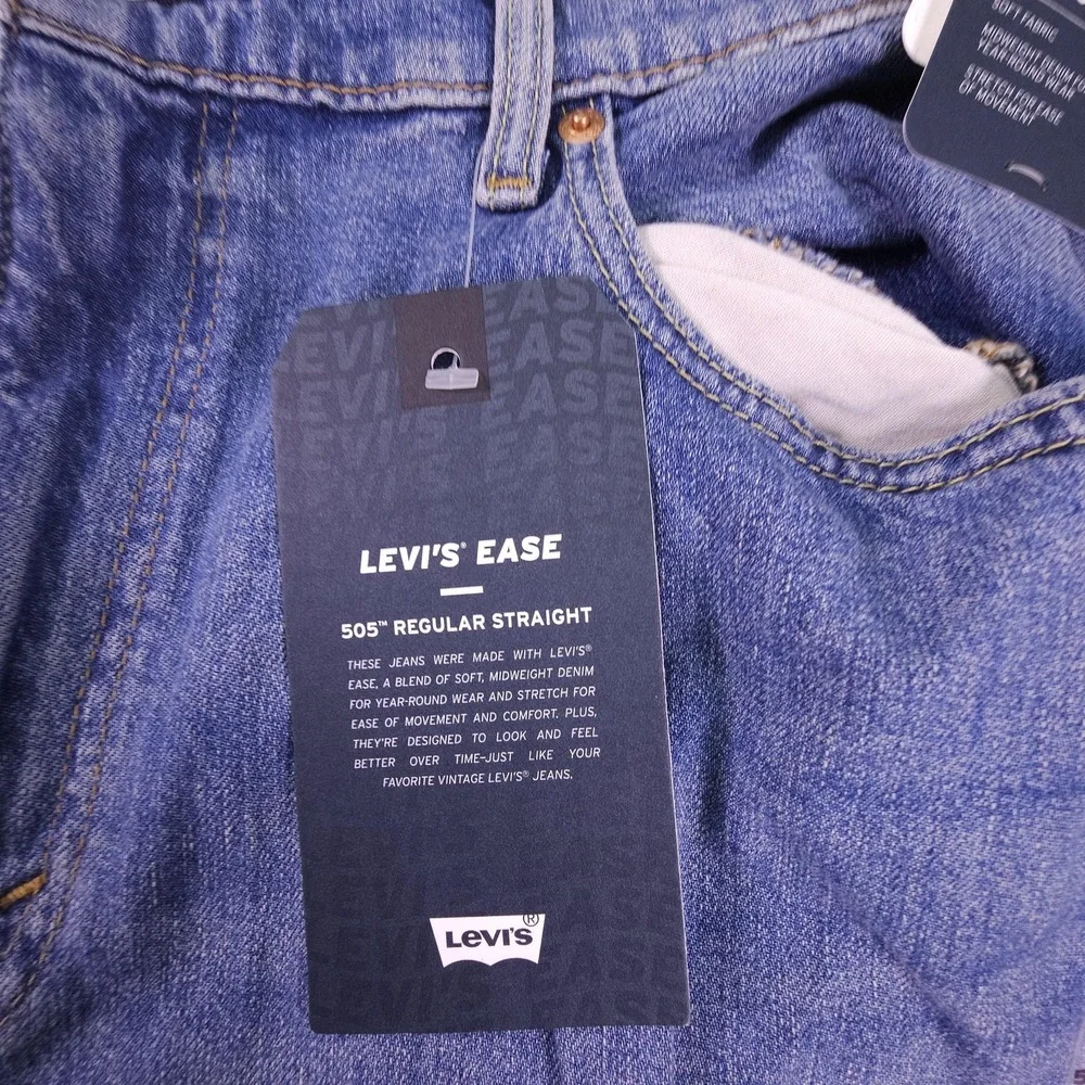 Levis levis 505