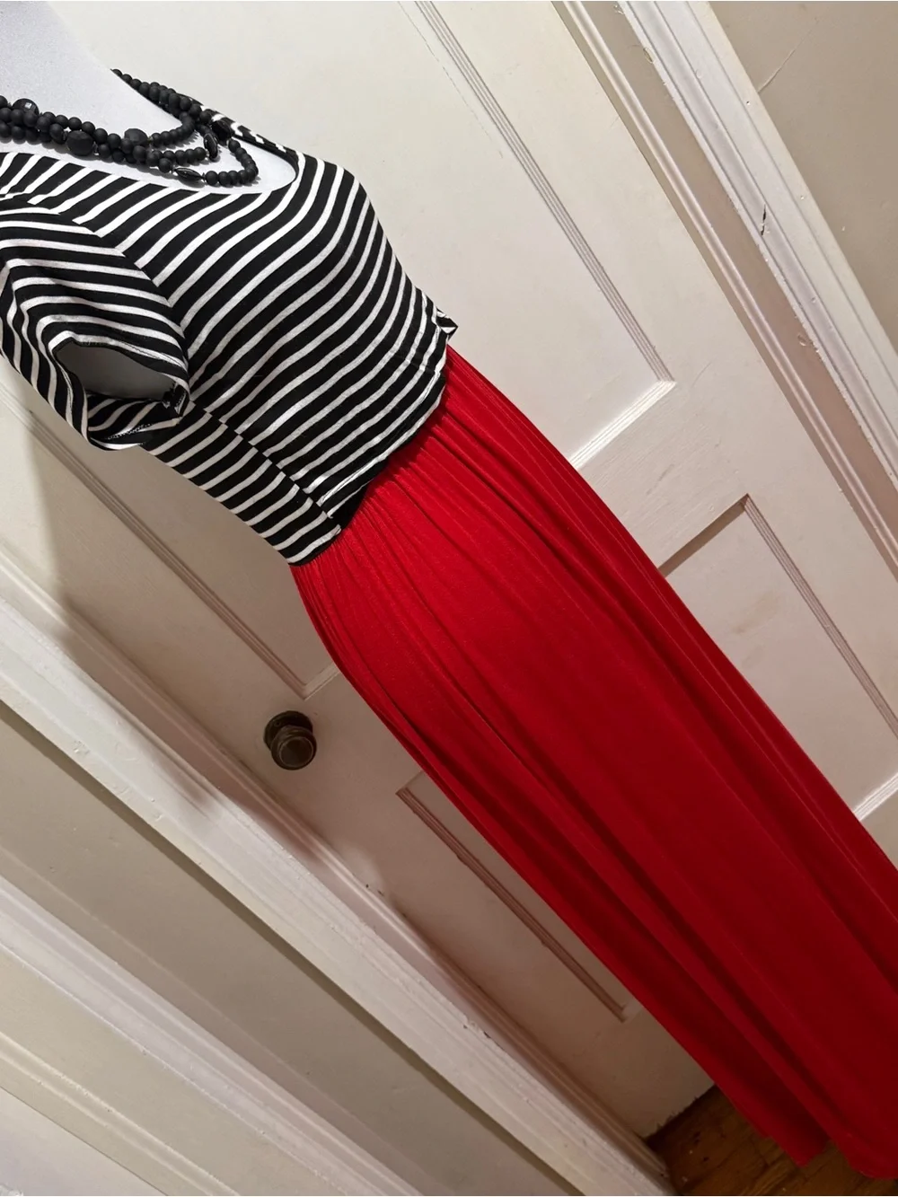 Espresso red pleated