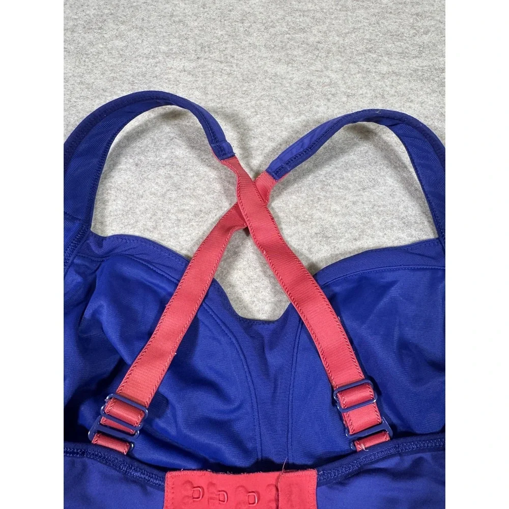 Lululemon Sports Bra Womens 34DD Blue High Support Crossback Underwire Yoga Gym