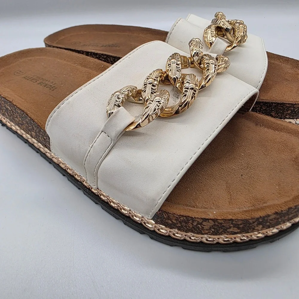 Alexis Bendel comfortable white