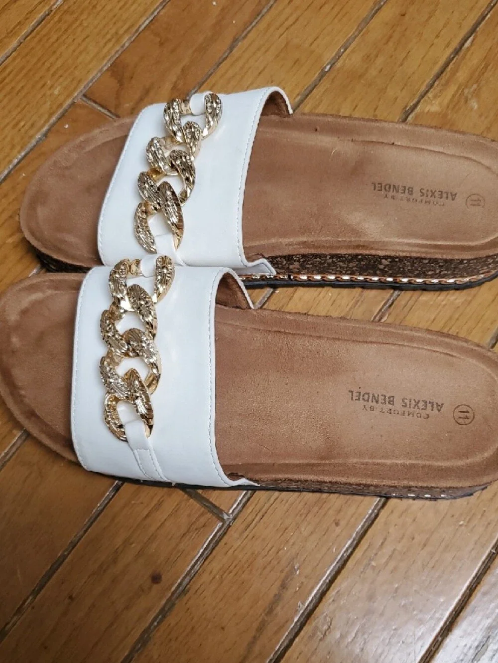 Alexis Bendel comfortable white