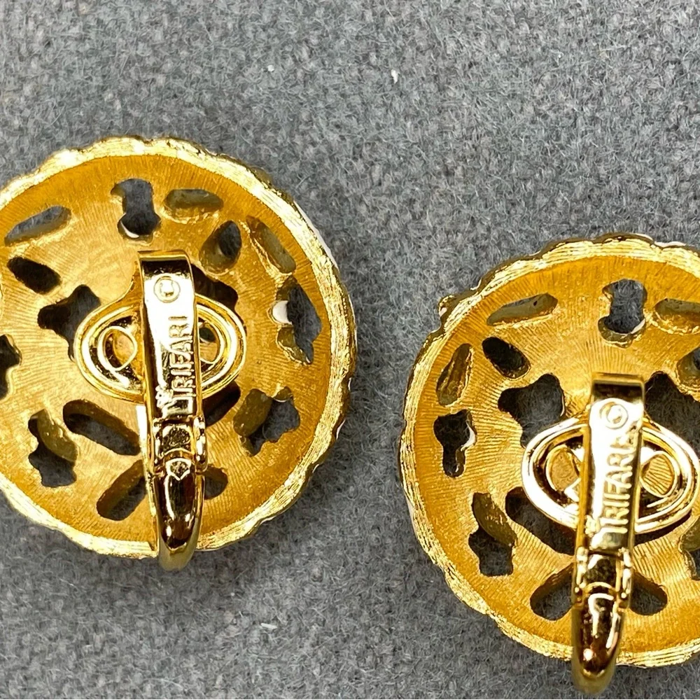 Trifari earrings brooch