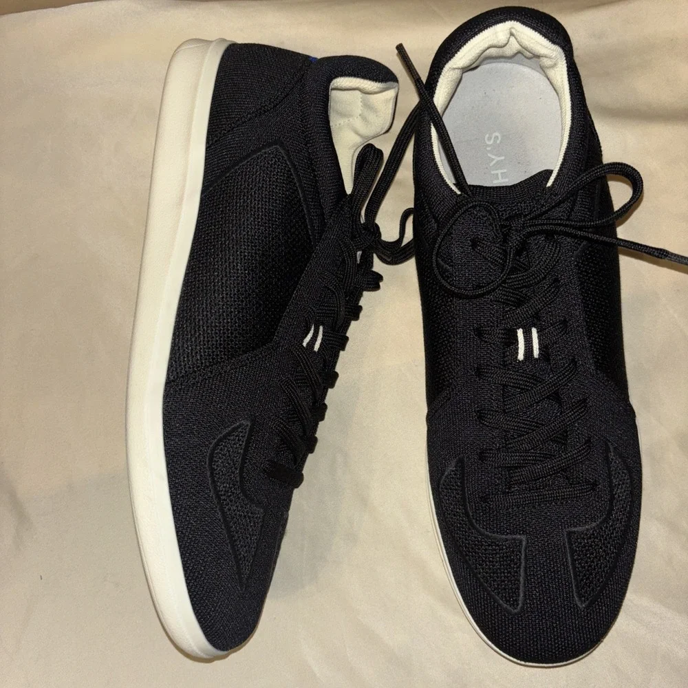 Rothys very light