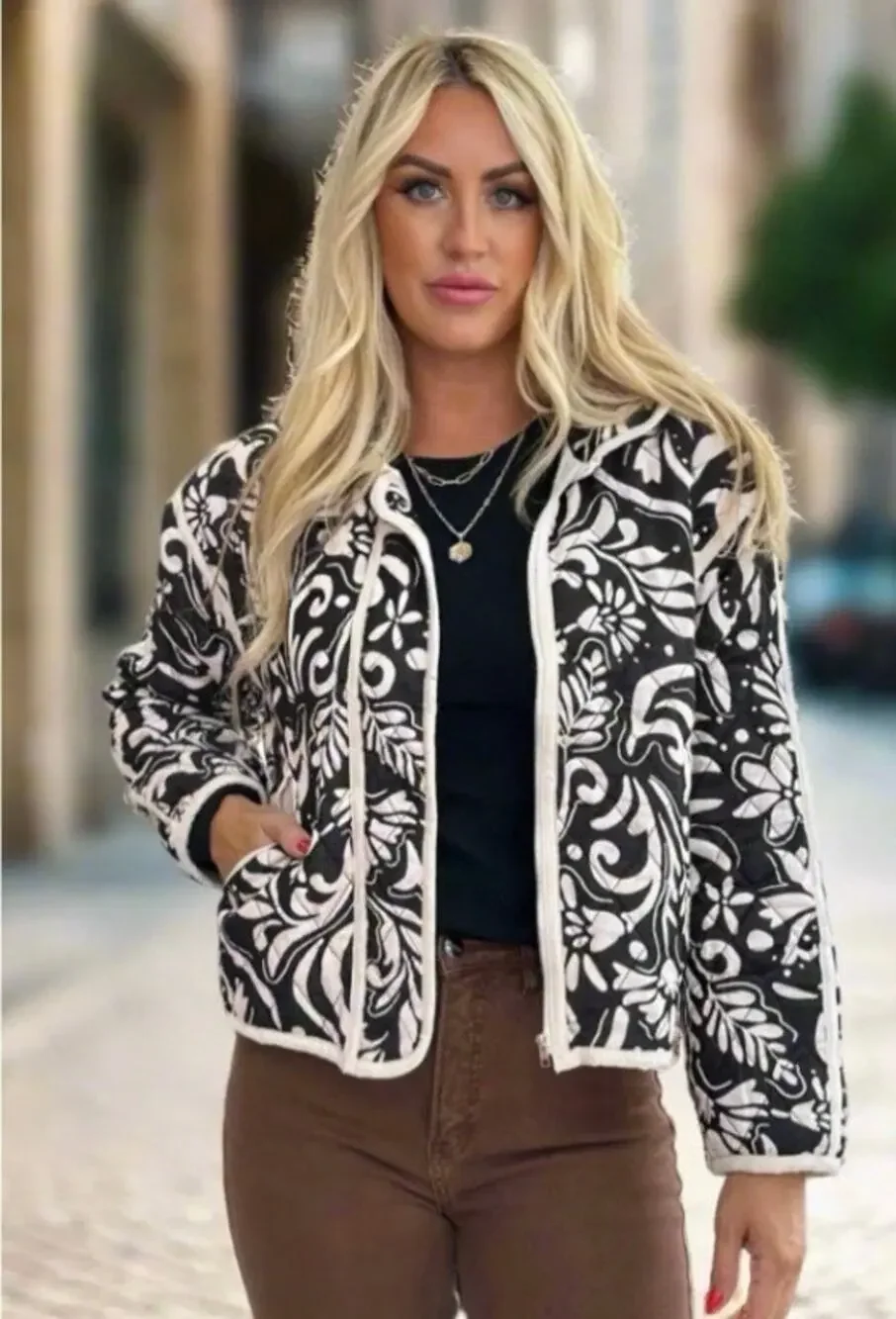 NWT Storia Quilted Jacket Sz M Paisley Printed Black Beige Grannycore