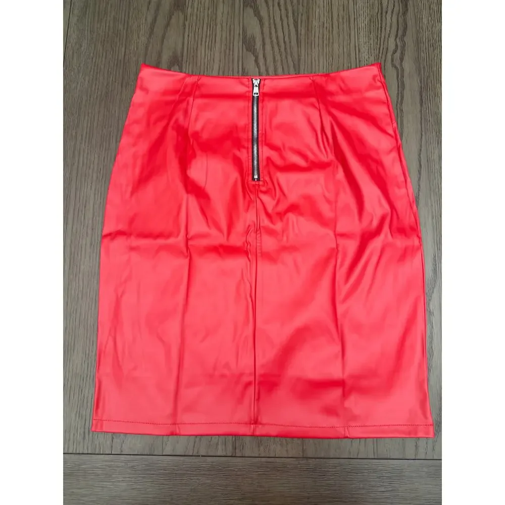 Unbranded bright red