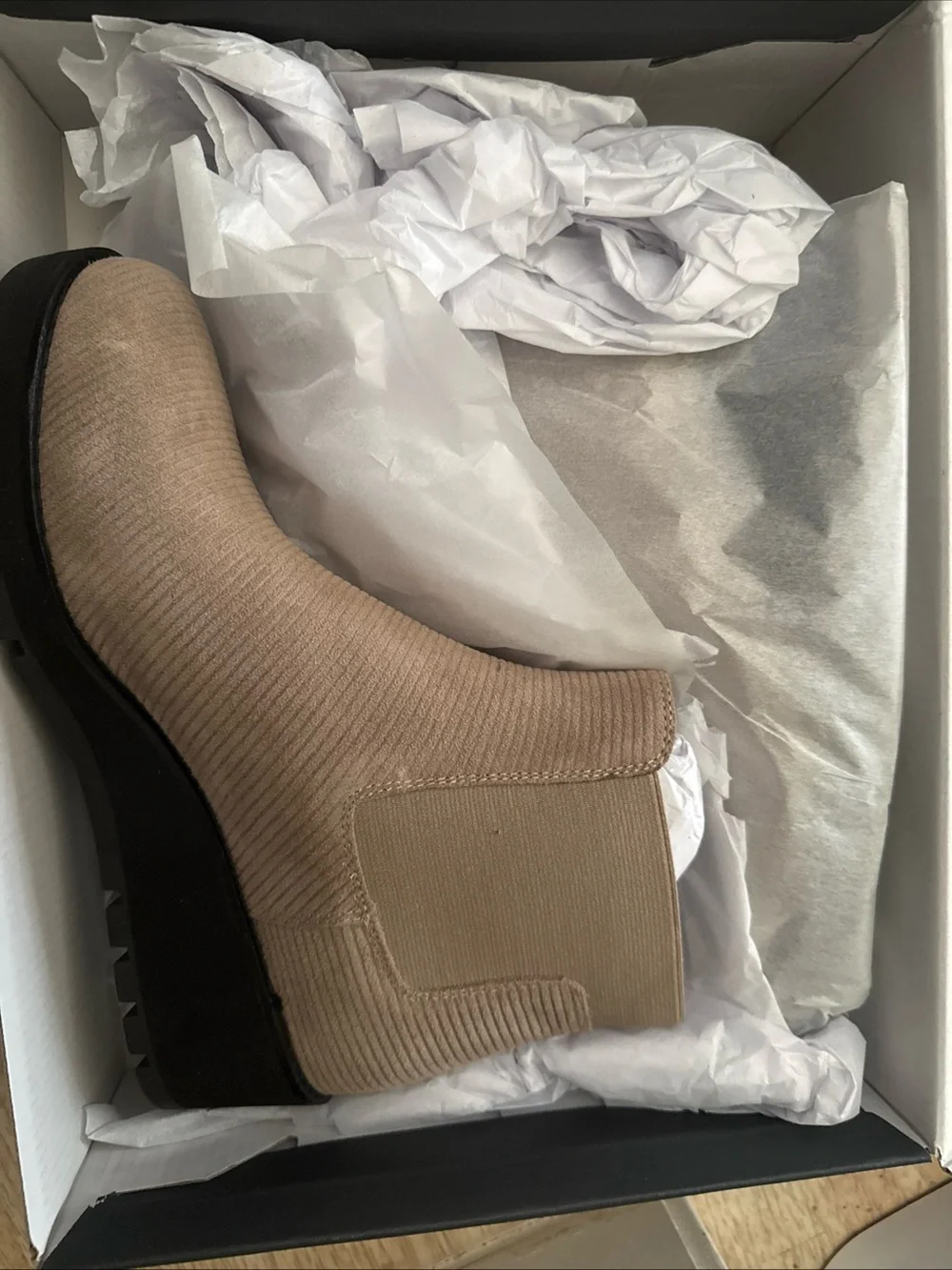 Eileen Fisher stylish beige