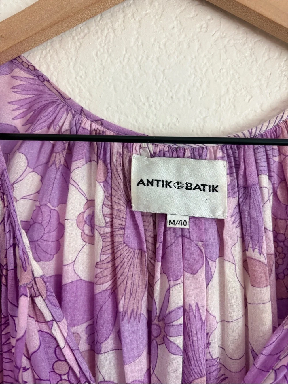 Antik Batik flowy floral