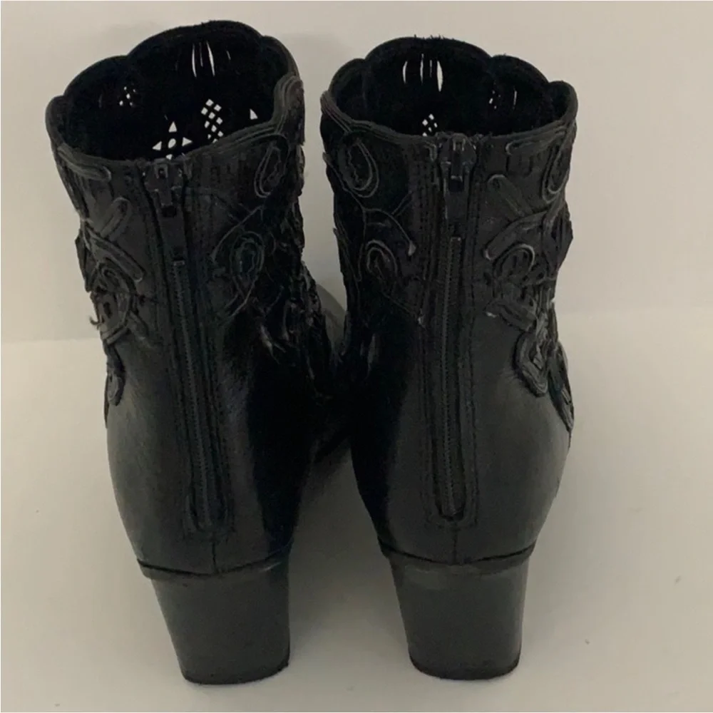 Via Spiga authentic via