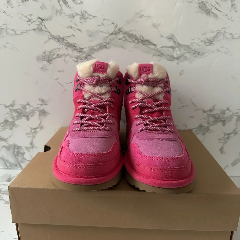 UGG new authentic