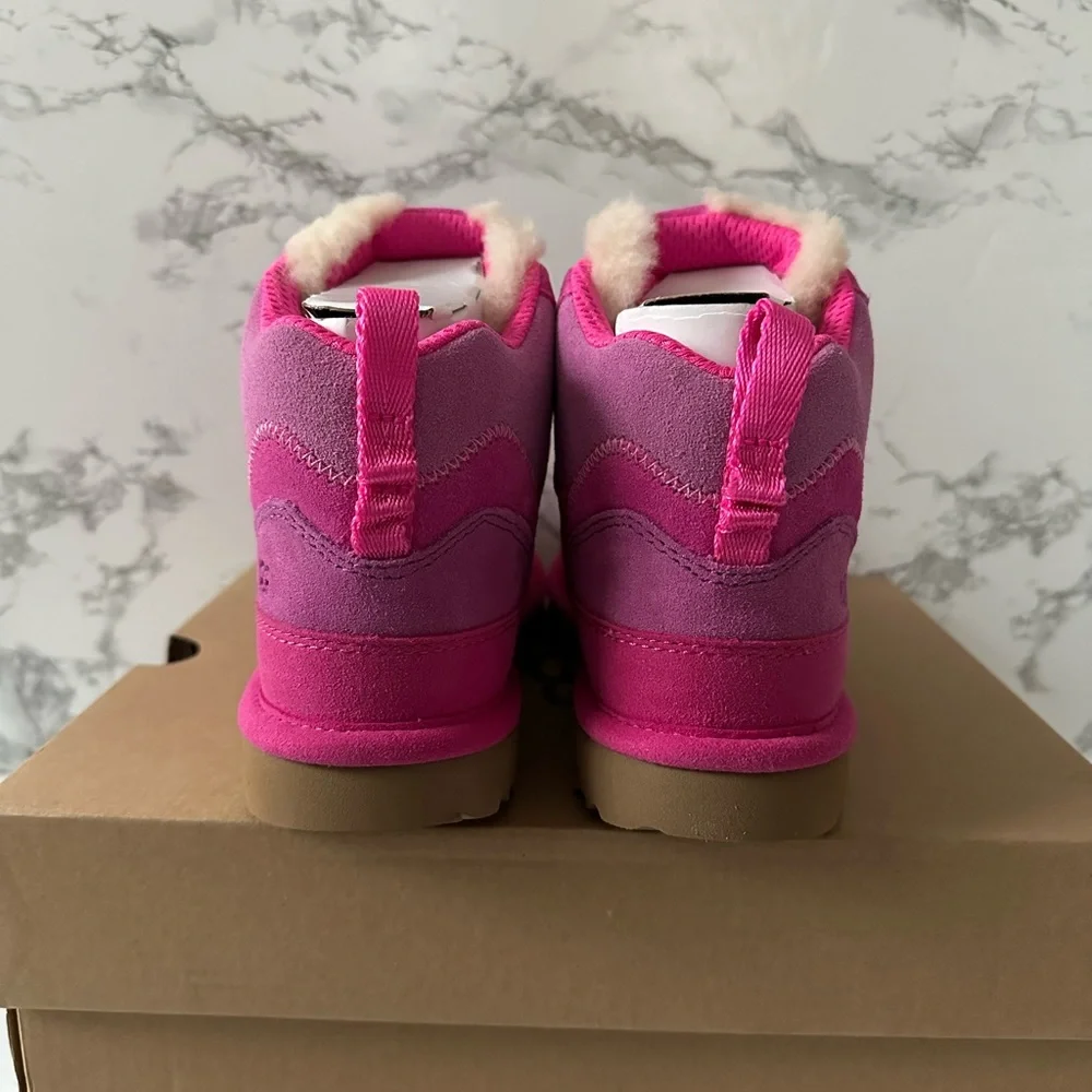 UGG new authentic