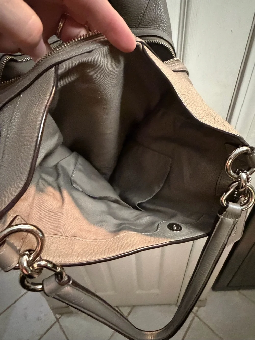 Coach spacious pebble