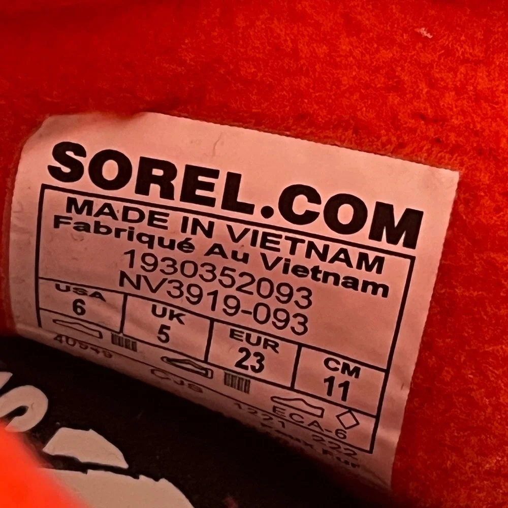 NIB Sorel‎ Toddler Whitney II Strap Waterproof Insulated Winter Boots Size 6