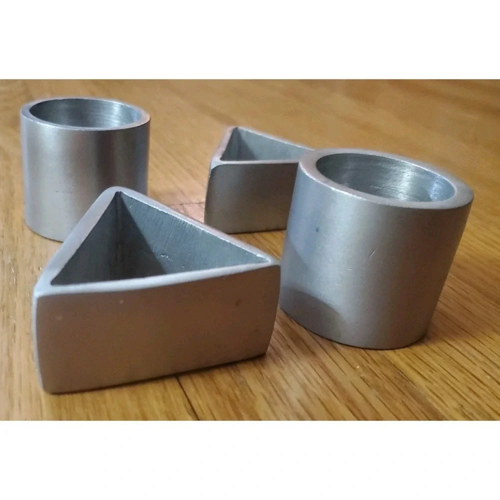 The Unbranded Brand geometric metal