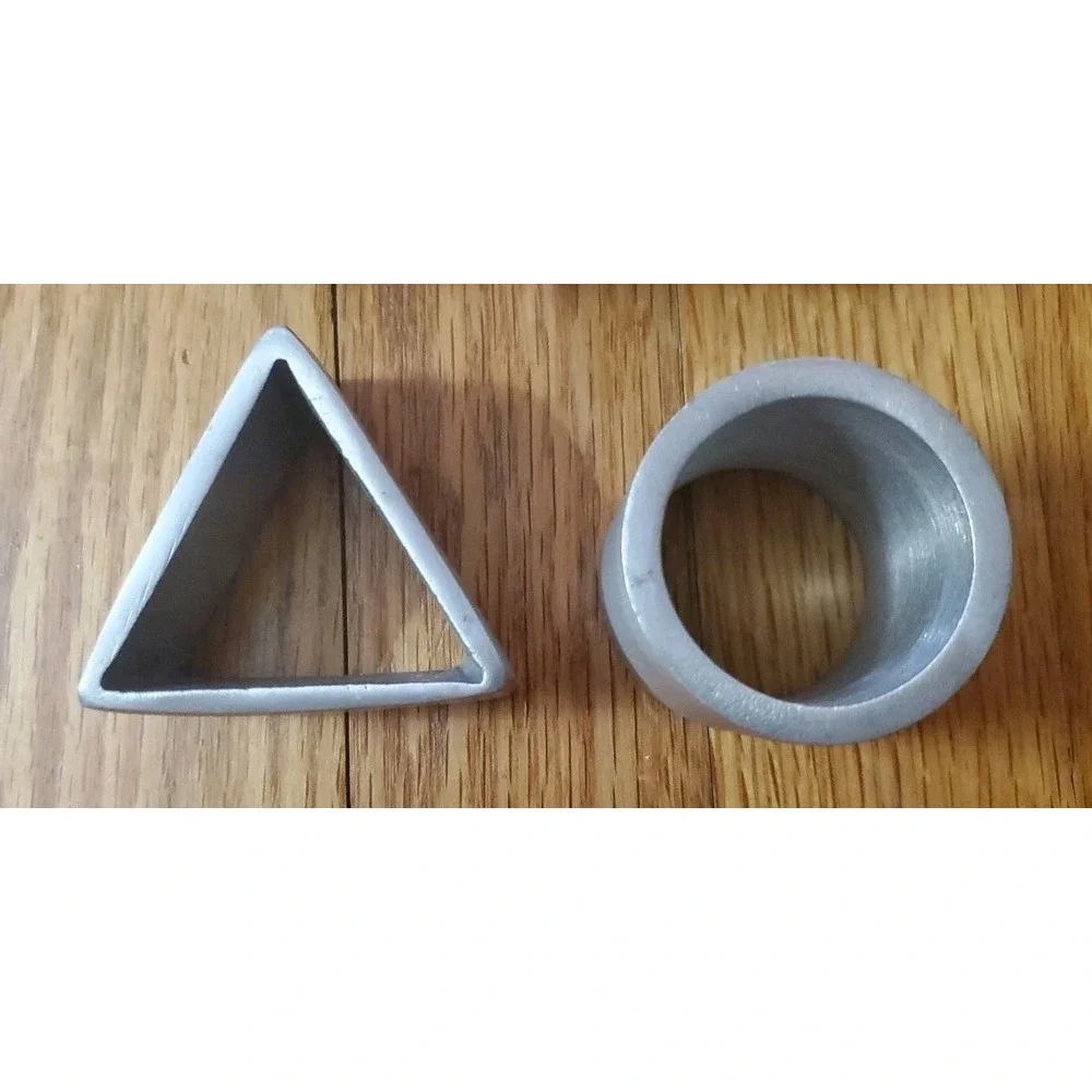 The Unbranded Brand geometric metal