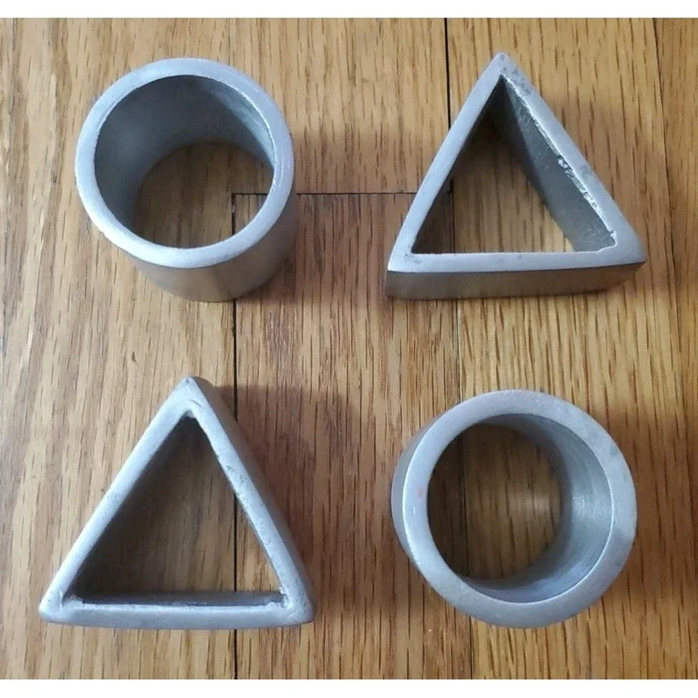 The Unbranded Brand geometric metal