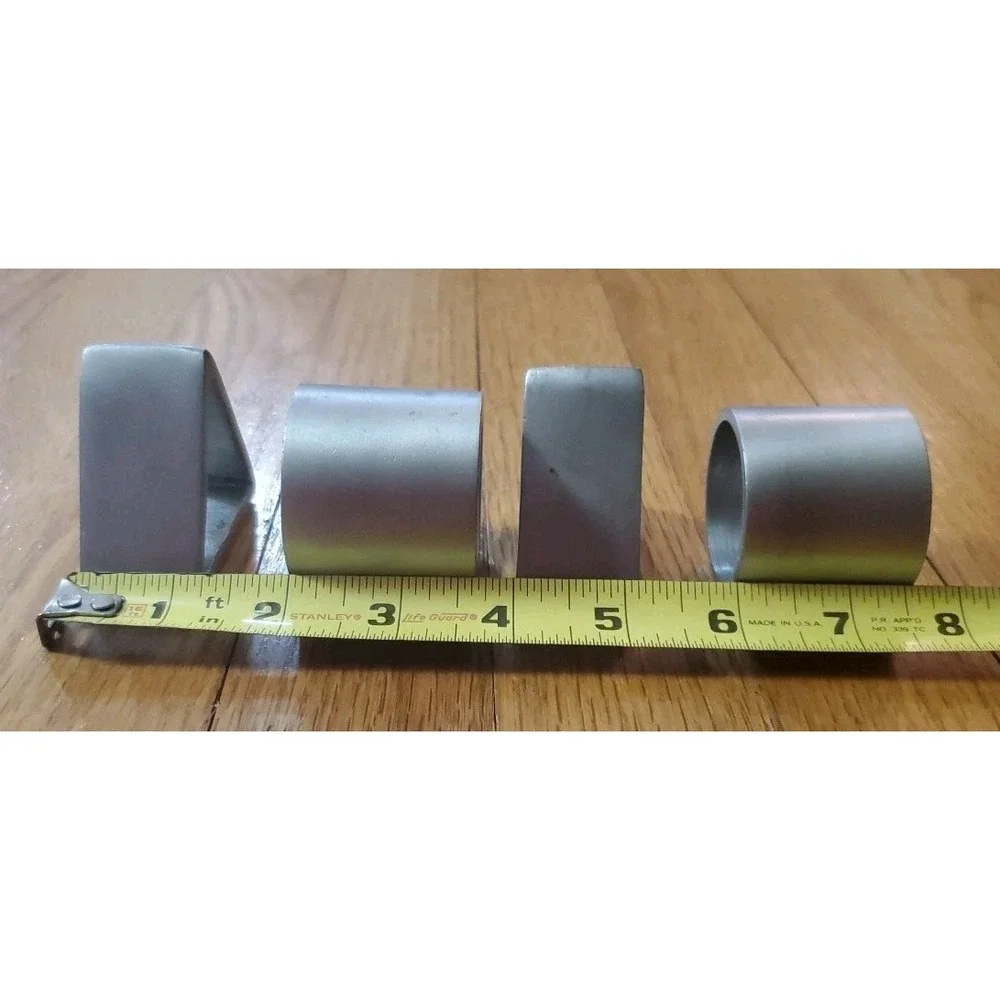 The Unbranded Brand geometric metal