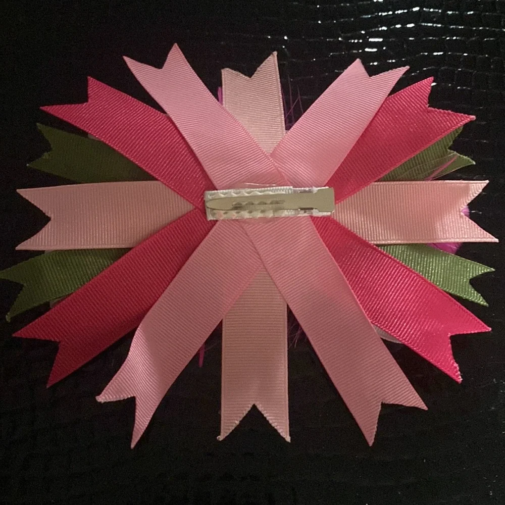 Handmade: I wear bows 🎀My Dad wears combat boots Hair bow