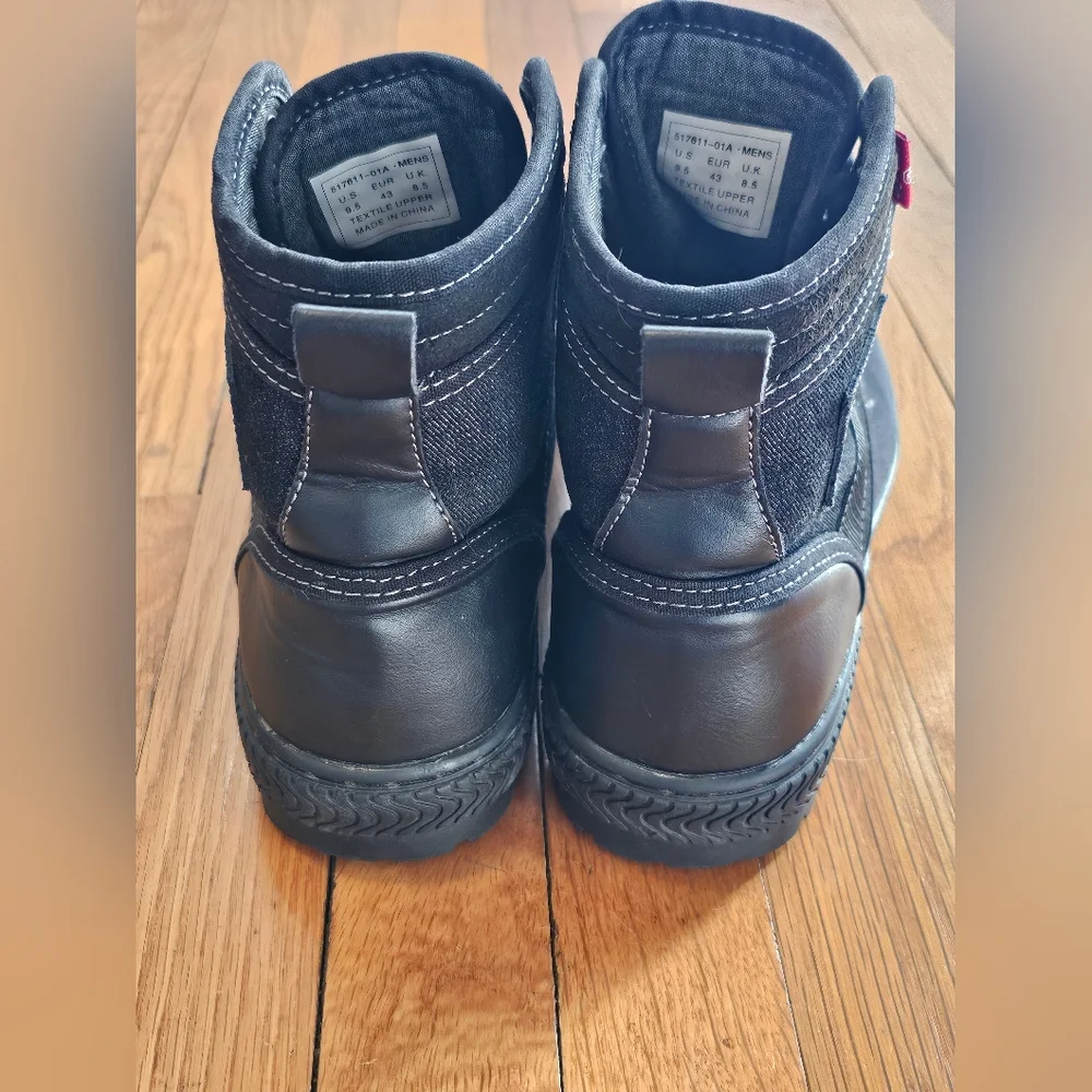 Levis pre loved