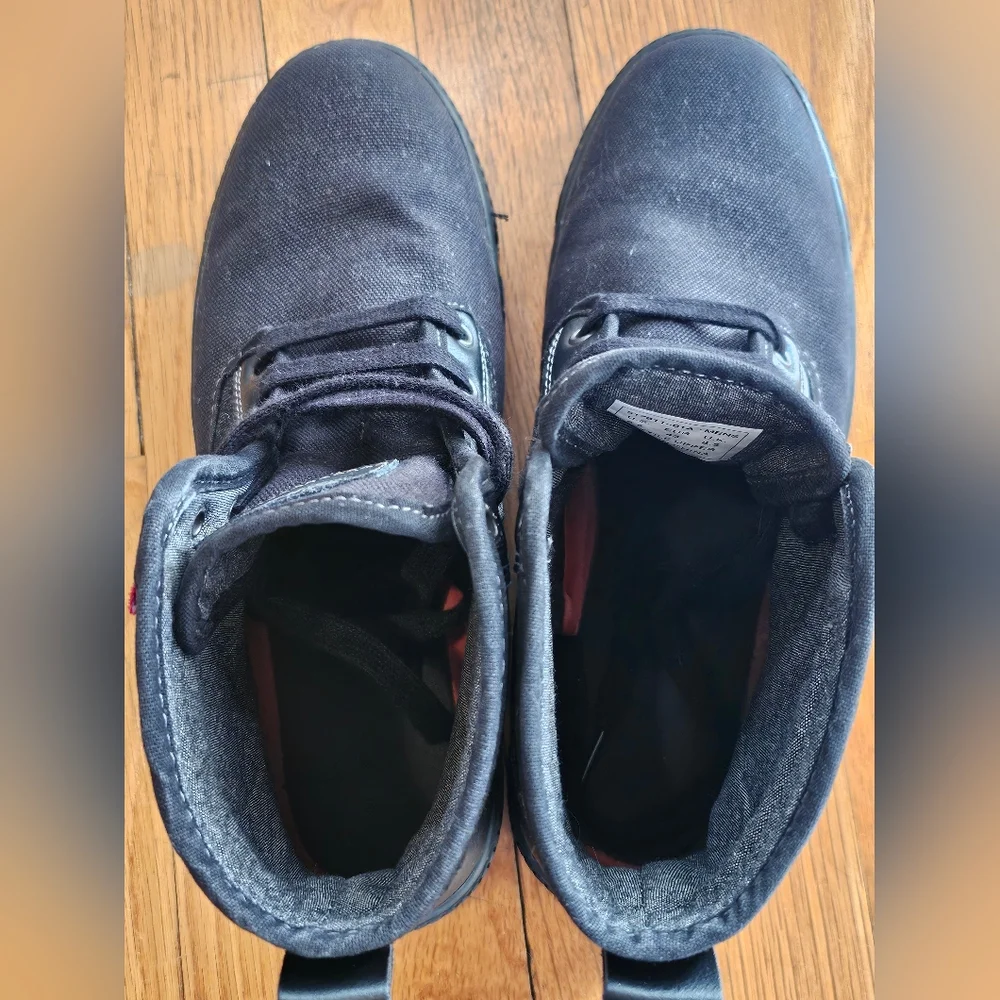 Levis pre loved