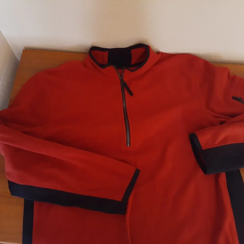 Banana Republic brick red