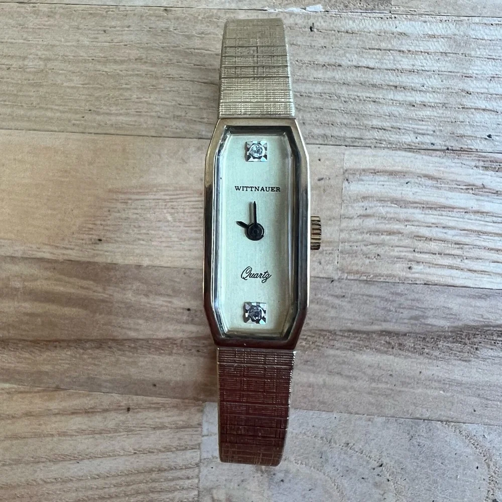 Vintage Wittnauer ladies dress watch 10k gold plated with diamonds NEW BATTERY