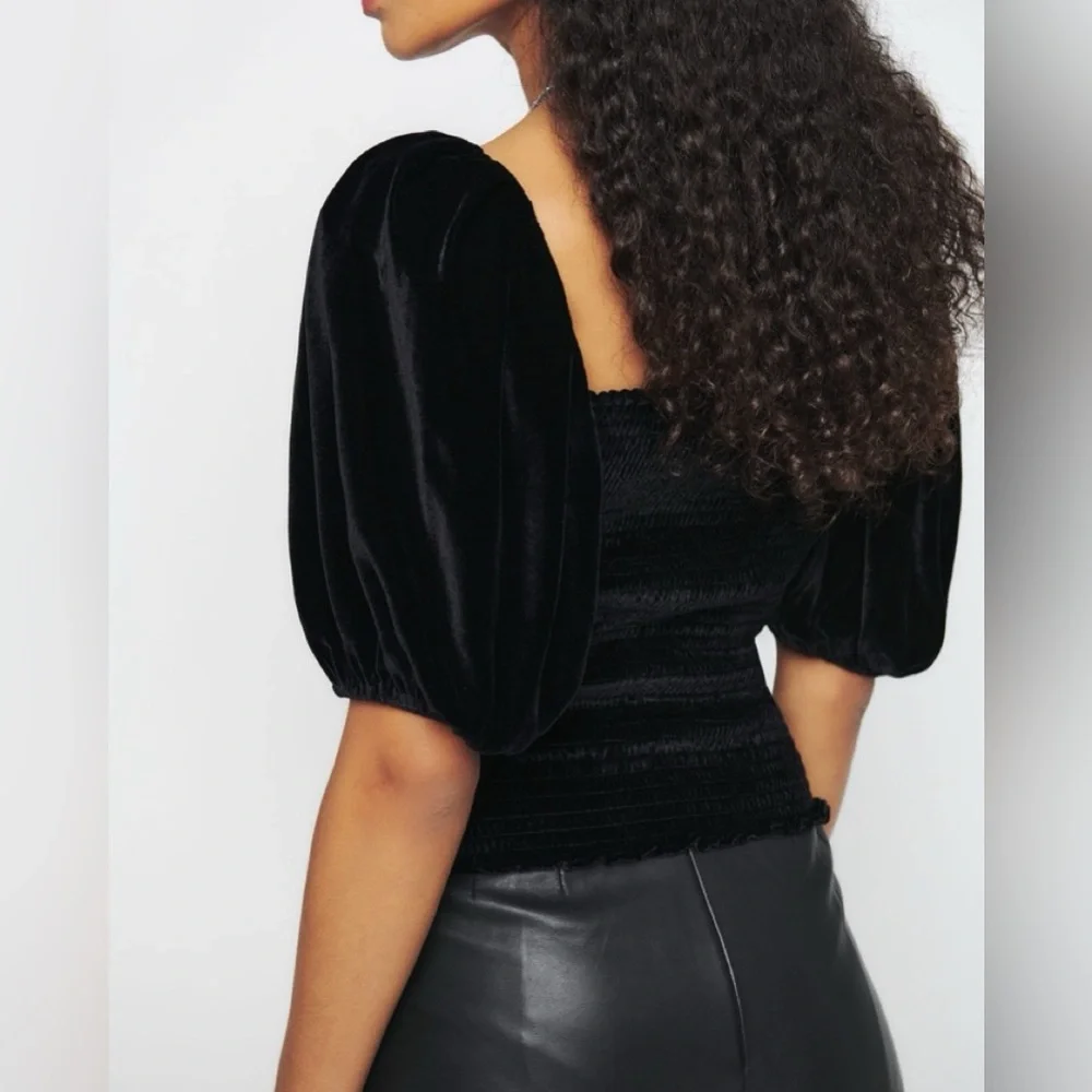 Reformation Luka Black Velvet Top (121)