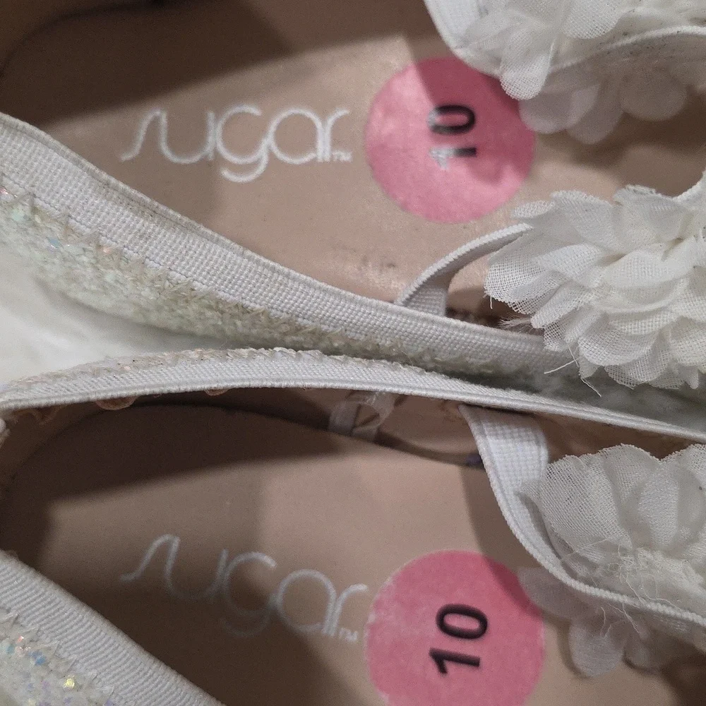 Sugar Kids Sparkly White Dress Shoes. Size 10