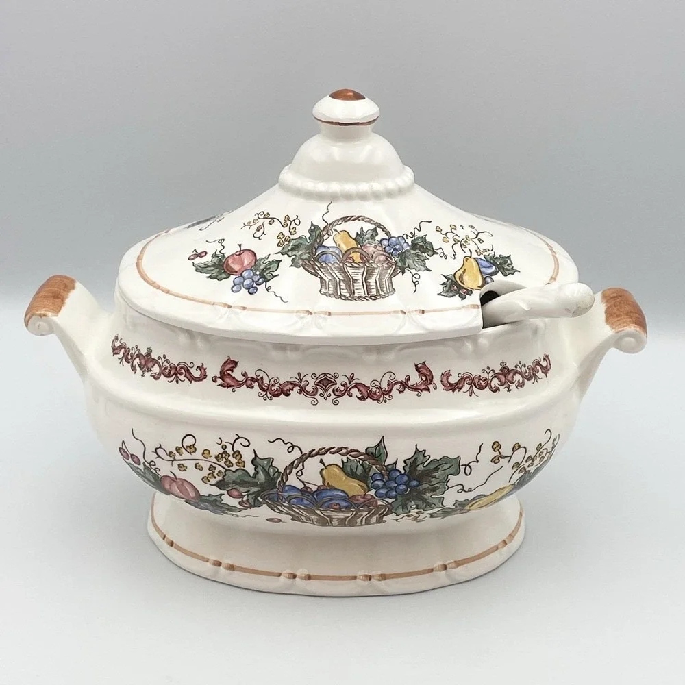 Vintage 1980s Japan Fruit Basket Covered Soup Tureen with‎ Ladle Harvest Ceramic