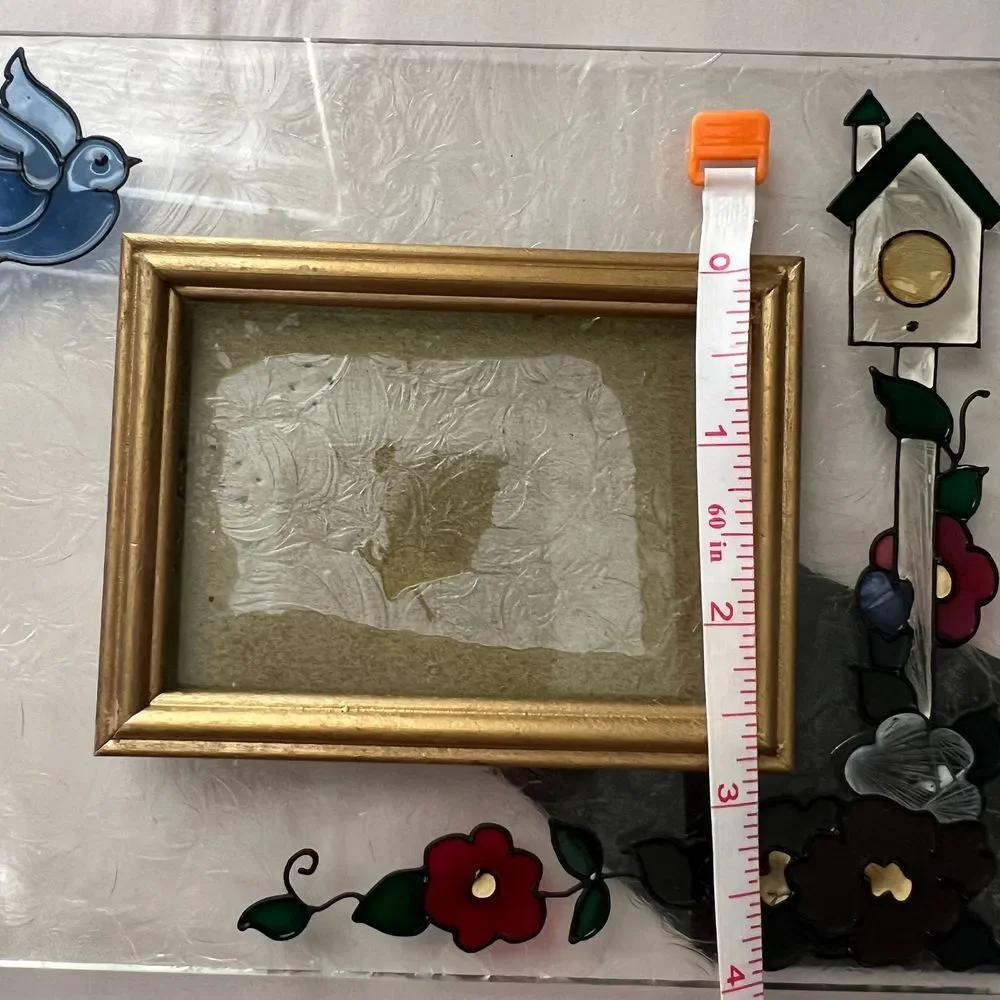 Decorative Glass Photo Frame with Bird & Floral Design, Gold-Trimmed, 4x6 inches