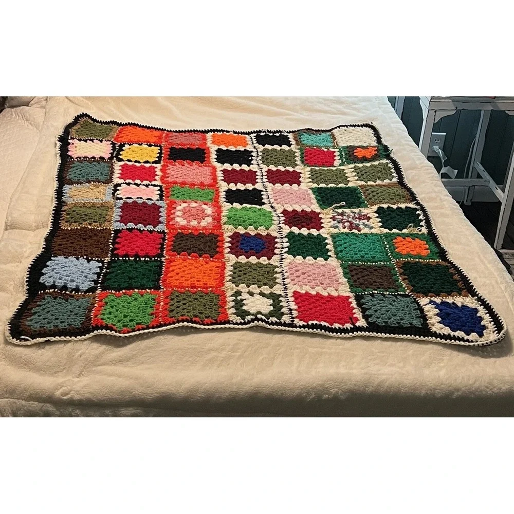 VTG Crochet Granny Square Black Multicolor Afghan Throw Blanket 49x43 Retro READ