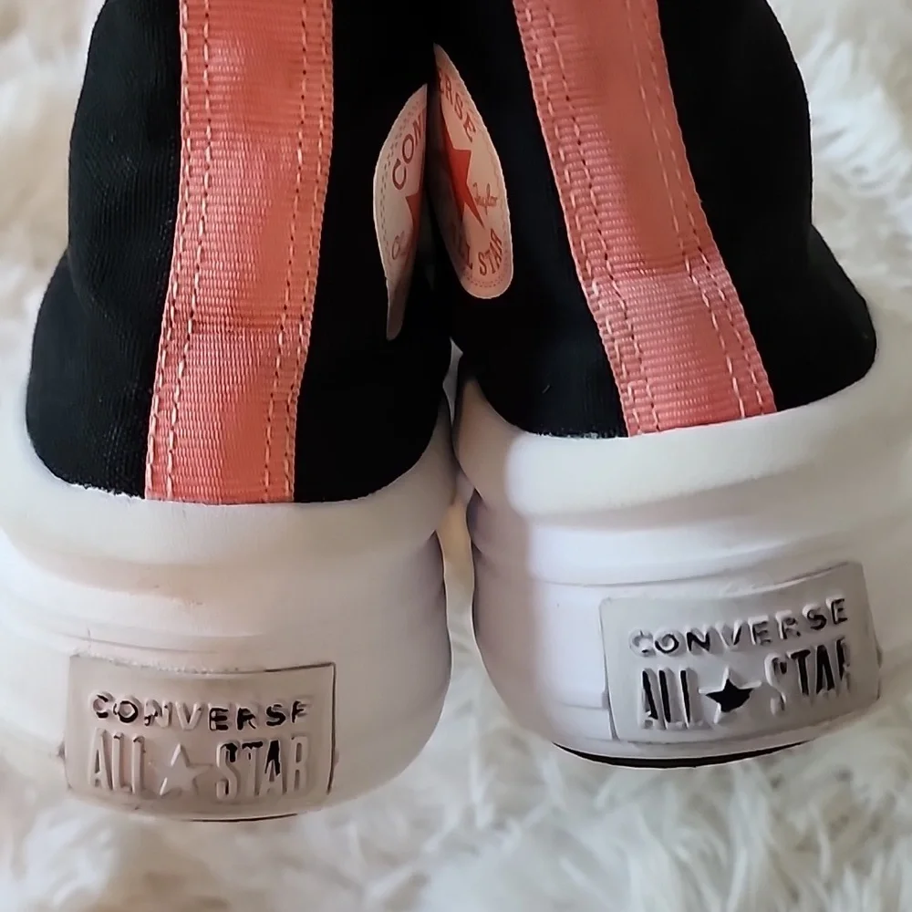 Converse stylish black
