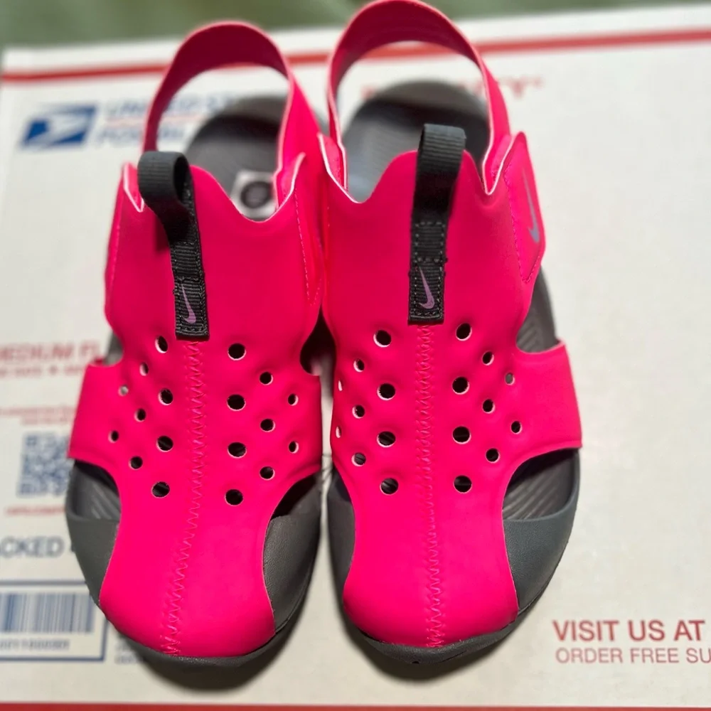 Nike nwt little