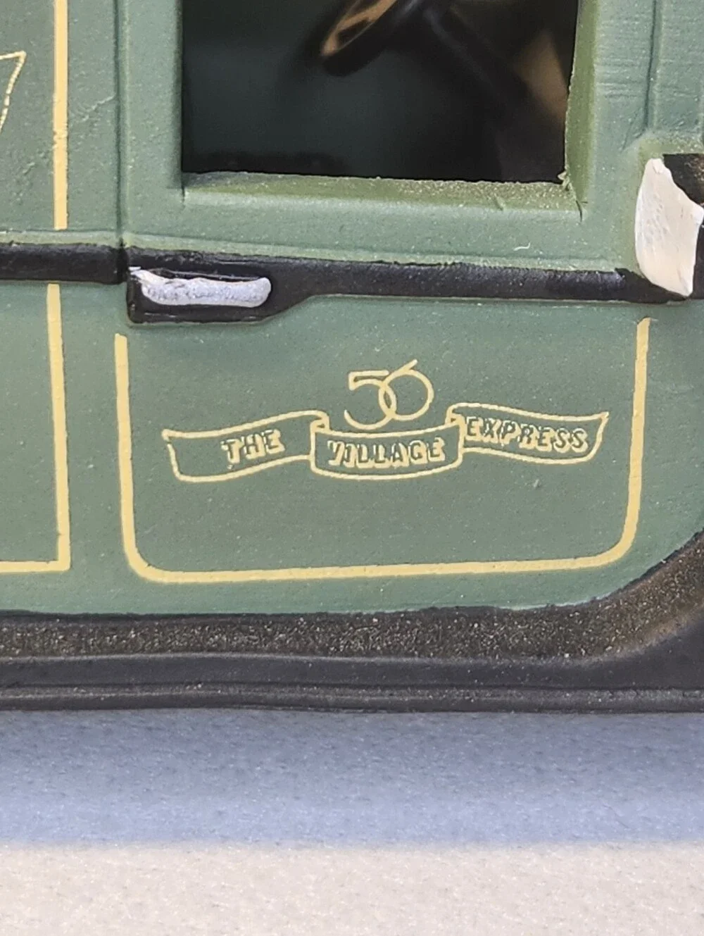 Department 56 Village Express Van Christmas Green Retired 5865.3 Box