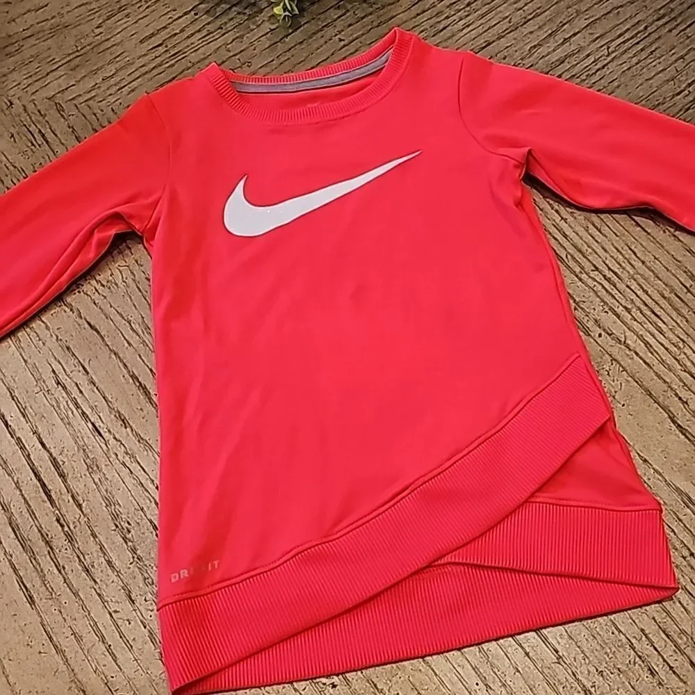 Nike hot pink