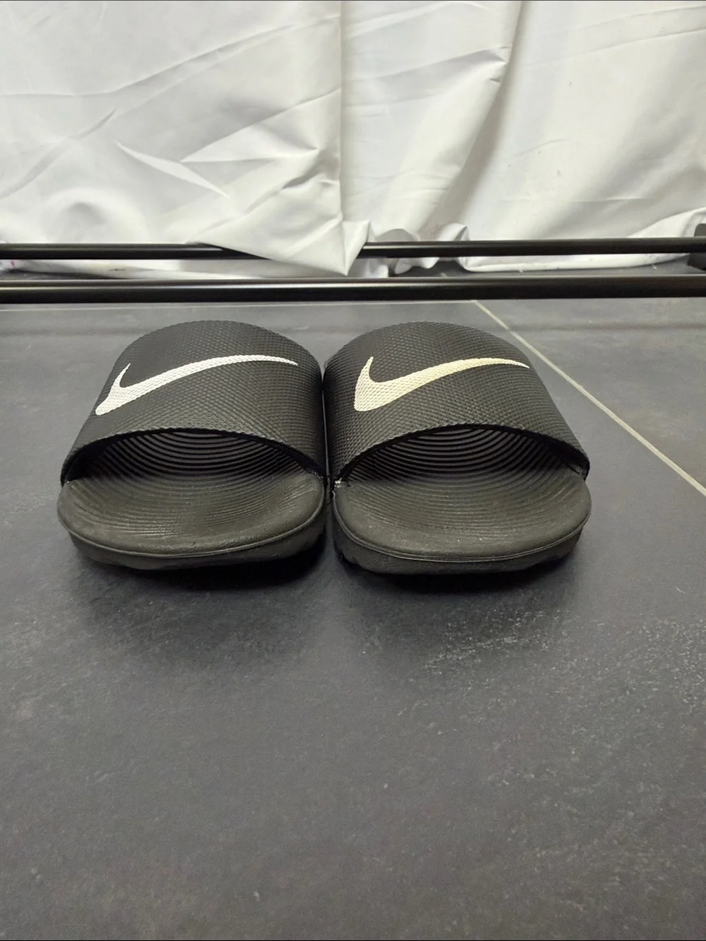 Nike classic slide