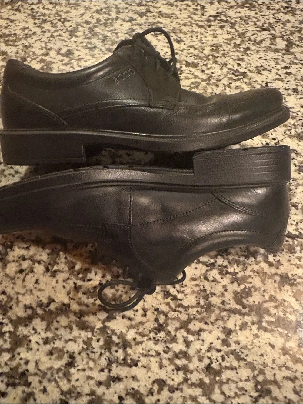 Ecco smooth black