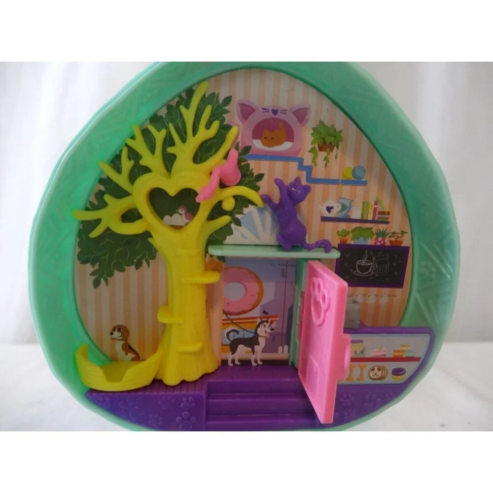 Polly Pocket Hedgehog Cafe Compact Playset  + Polly Pocket Otter Aquarium Compac