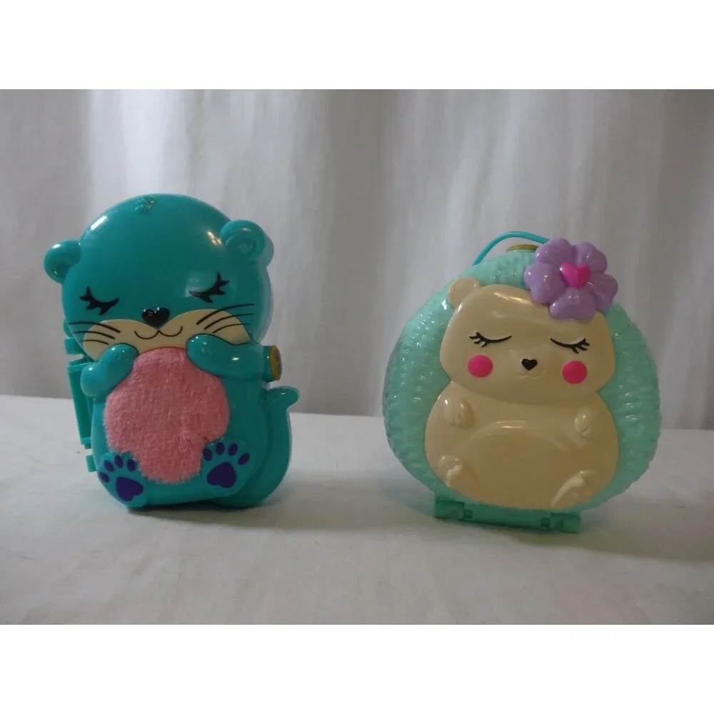 Polly Pocket Hedgehog Cafe Compact Playset  + Polly Pocket Otter Aquarium Compac